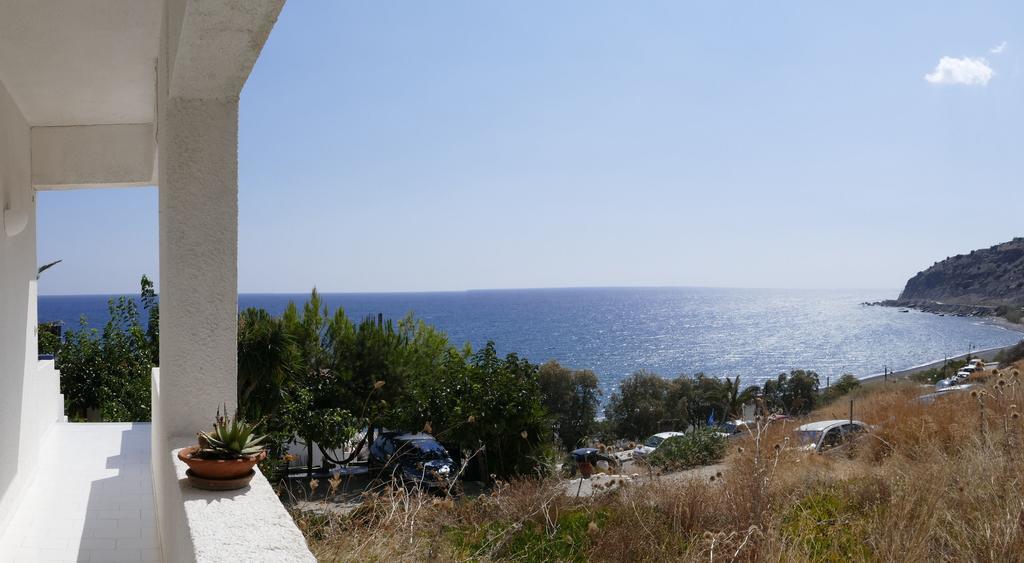 Big Blue Apartments Myrtos Extérieur photo